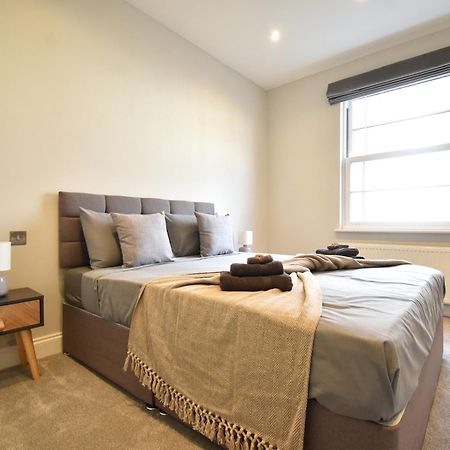 Stunning 2 Bed Apartment 런던 외부 사진