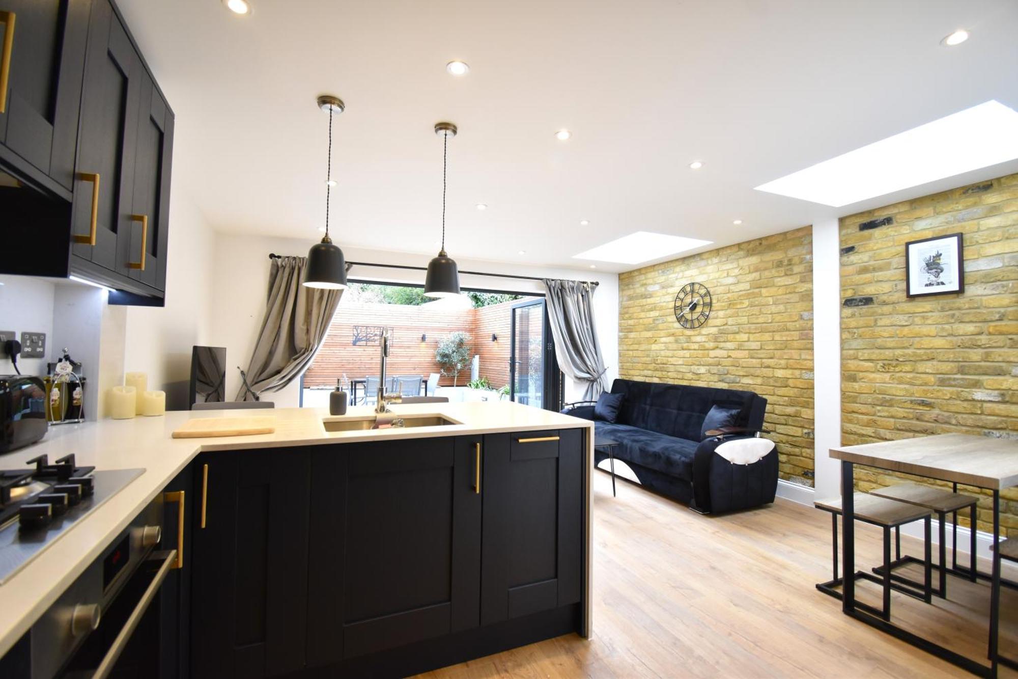 Stunning 2 Bed Apartment 런던 외부 사진