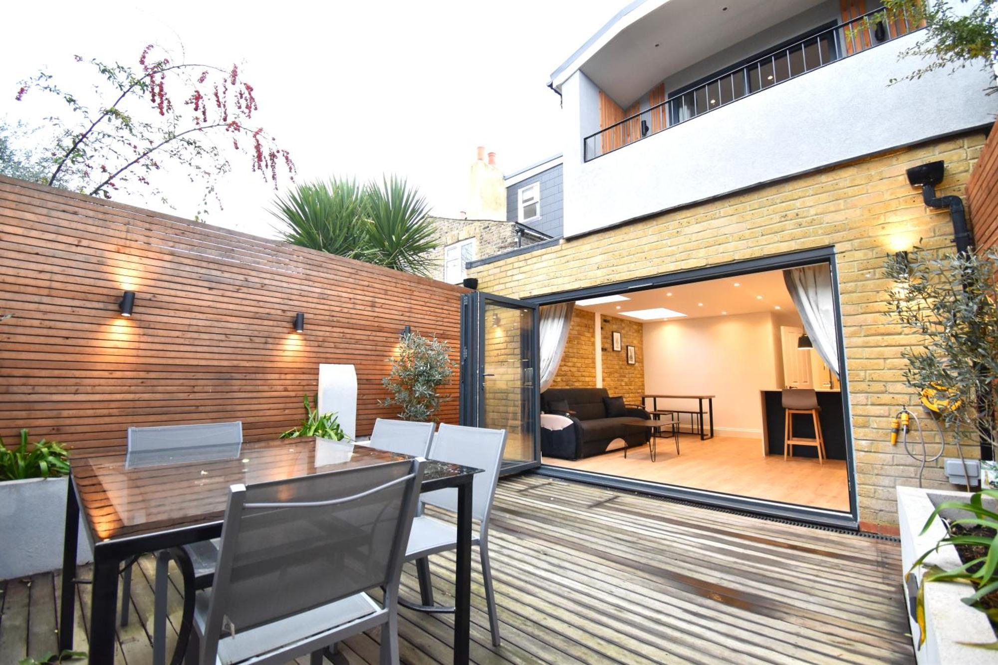 Stunning 2 Bed Apartment 런던 외부 사진